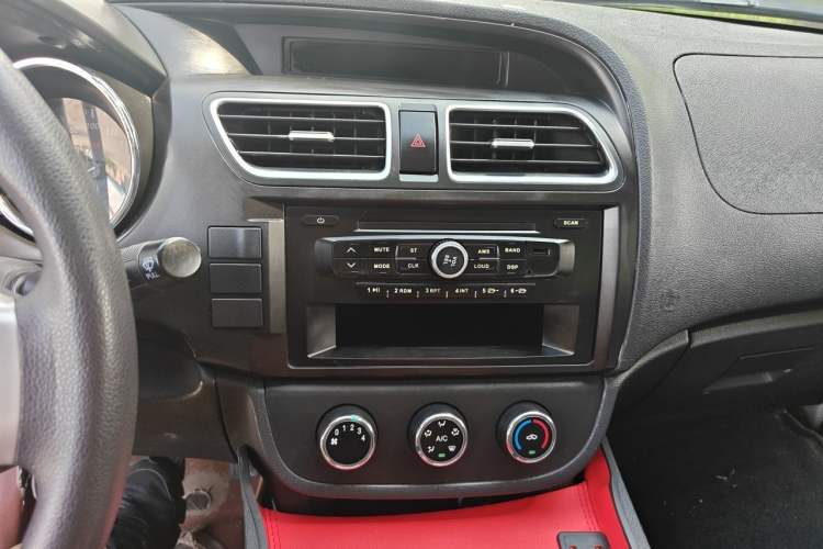 Used HYOSOW S2 2016 1.5L Manual Entrepreneurial Edition China IV Audio And AC Panel