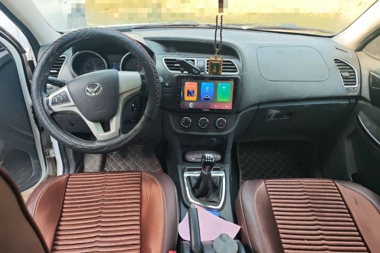 Used HYOSOW S2 2016 1.5L Manual Luxury Edition China IV Center Console