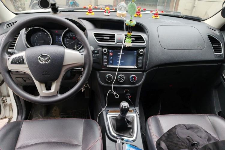 Used HYOSOW S2 2016 1.5L Manual Luxury Model China V Standard Center Console
