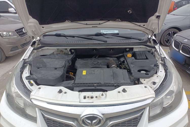 Used HYOSOW S2 2016 1.5L Manual Luxury Model China V Standard Engine Bay