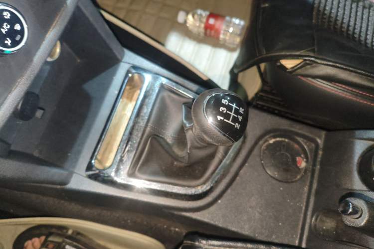 Used HYOSOW S2 2016 1.5L Manual Entrepreneurial Edition China IV Gear Lever