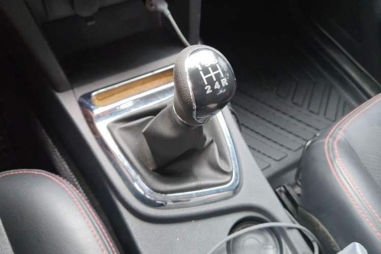 Used HYOSOW S2 2016 1.5L Manual Luxury Model China V Standard Gear Lever