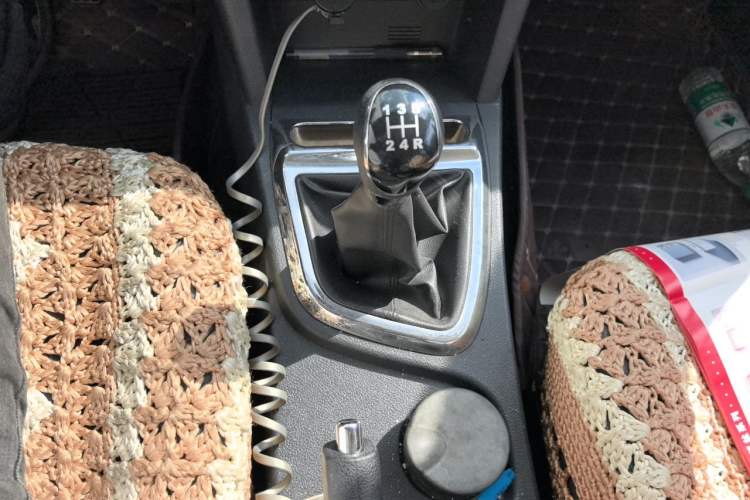 Used HYOSOW S2 2016 1.5L Manual Luxury Model China V Standard Gear Lever