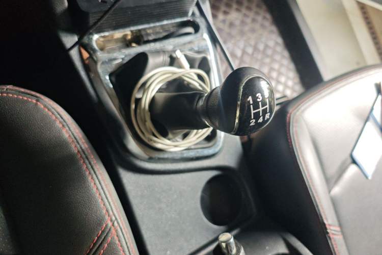 Used HYOSOW S2 2016 1.5L Manual Base Version Gear Lever