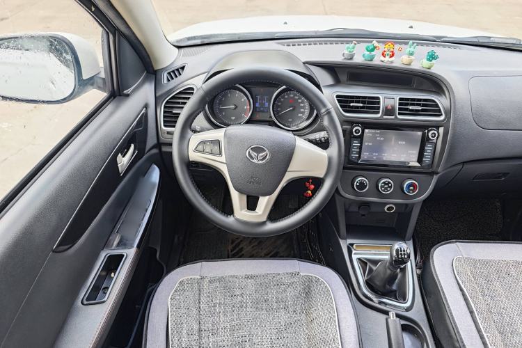 Used HYOSOW S2 2016 1.5L Manual Luxury Edition China IV Interior 7