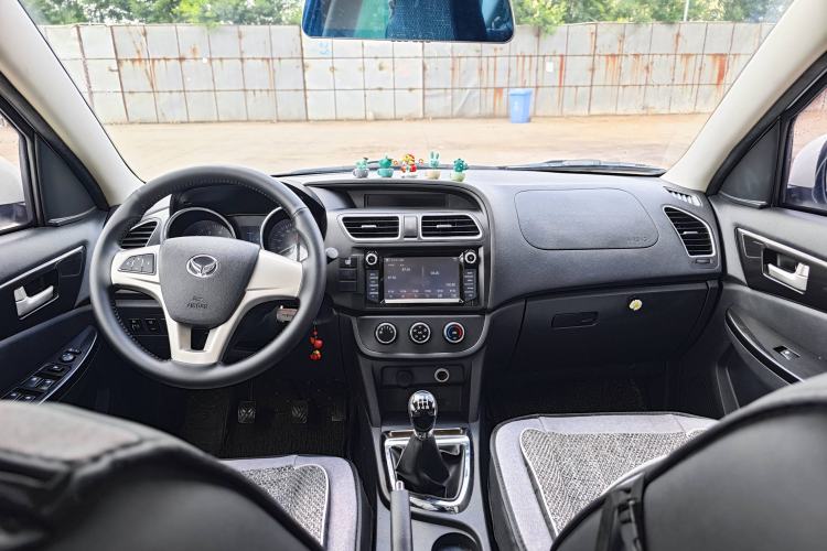 Used HYOSOW S2 2016 1.5L Manual Luxury Edition China IV Interior 8