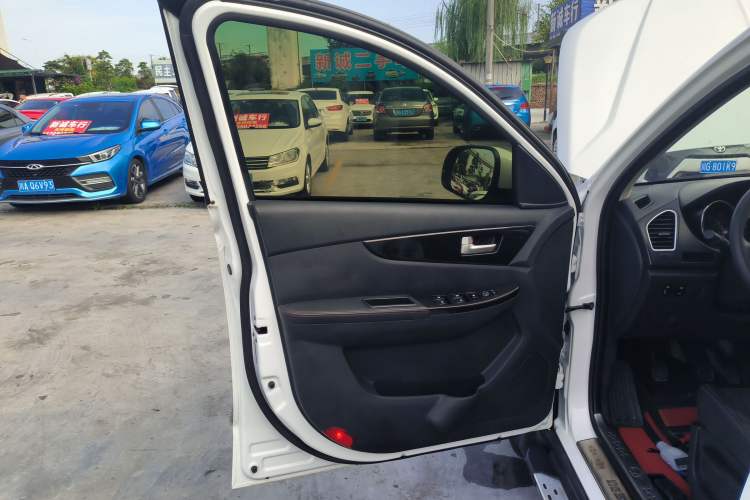 Used HYOSOW S2 2016 1.5L Manual Luxury Model China V Standard Left Front Door Interior
