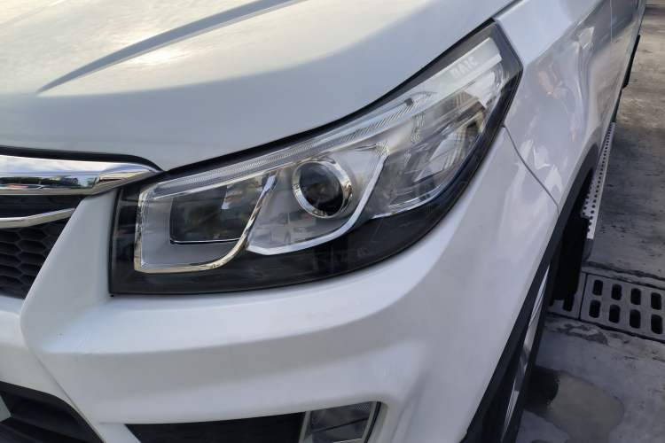 Used HYOSOW S2 2016 1.5L Manual Luxury Model China V Standard Left Front Headlight