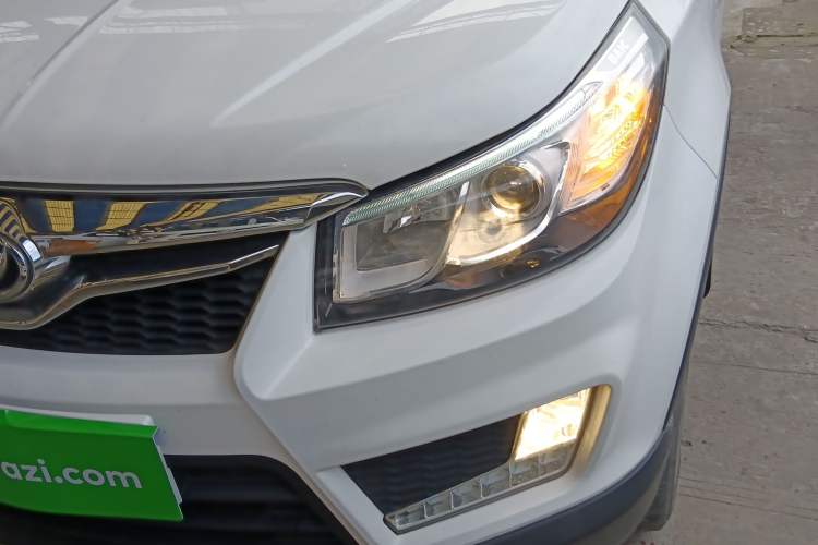 Used HYOSOW S2 2016 1.5L Manual Luxury Edition China IV Left Front Headlight