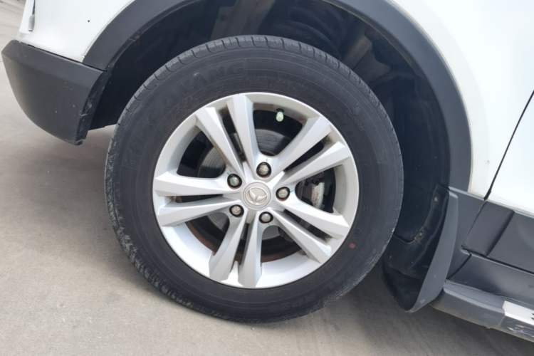 Used HYOSOW S2 2016 1.5L Manual Entrepreneurial Edition China IV Left Front Wheel Hub