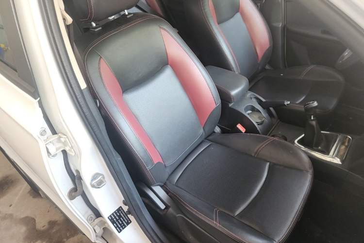 Used HYOSOW S2 2016 1.5L Manual Luxury Edition China IV Right Front Seat