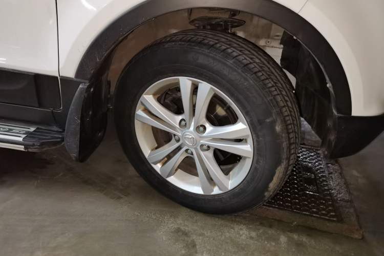Used HYOSOW S2 2016 1.5L Manual Entrepreneurial Edition China IV Right Front Wheel Hub
