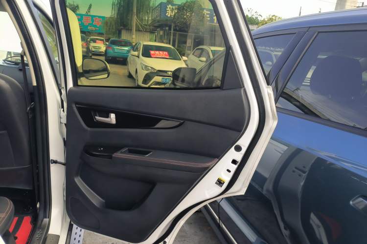 Used HYOSOW S2 2016 1.5L Manual Luxury Model China V Standard Right Rear Door Interior