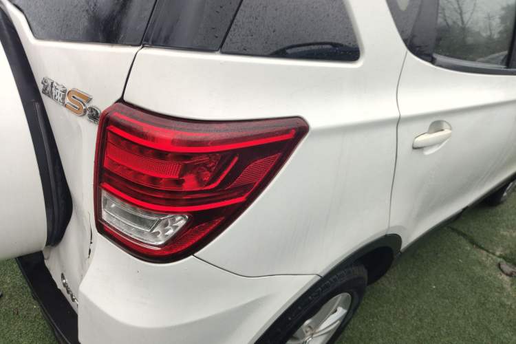 Used HYOSOW S2 2016 1.5L Manual Entrepreneurship Edition China V Right Rear Taillight