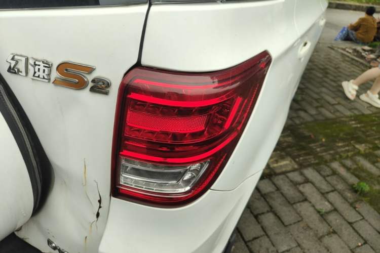 Used HYOSOW S2 2016 1.5L Manual Entrepreneurship Edition China V Right Rear Taillight