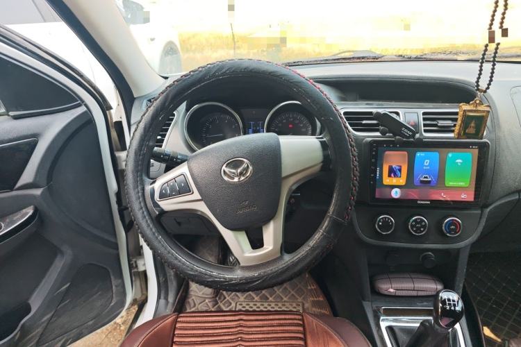 Used HYOSOW S2 2016 1.5L Manual Luxury Edition China IV Steering Wheel