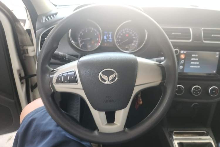 Used HYOSOW S2 2016 1.5L Manual Luxury Edition China IV Steering Wheel