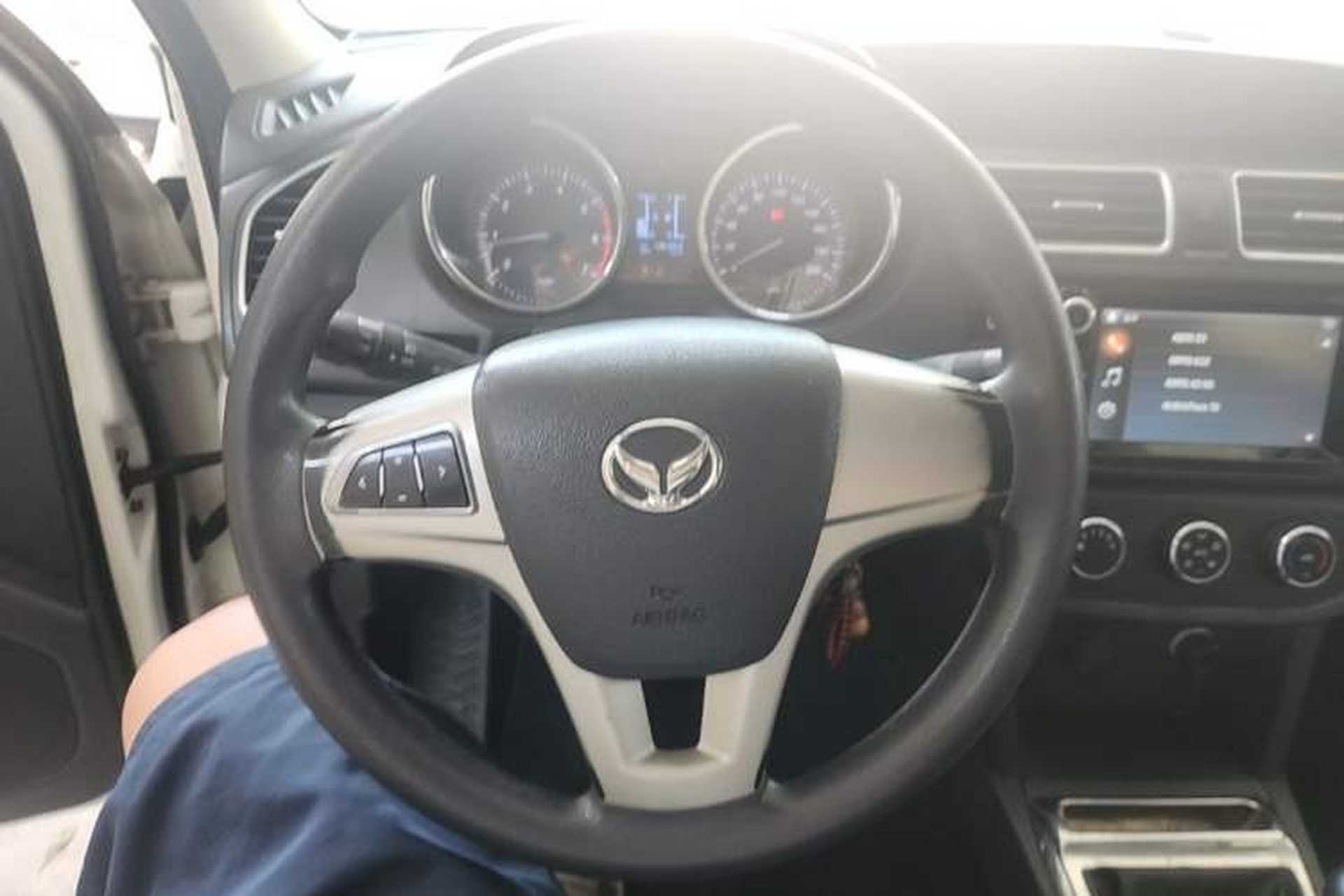 Used HYOSOW S2 2016 1.5L Manual Luxury Edition China IV Steering Wheel
