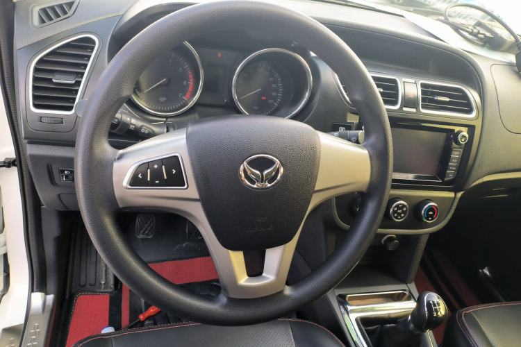 Used HYOSOW S2 2016 1.5L Manual Luxury Model China V Standard Steering Wheel