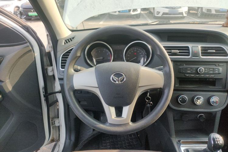 Used HYOSOW S2 2016 1.5L Manual Entrepreneurial Edition China IV Steering Wheel
