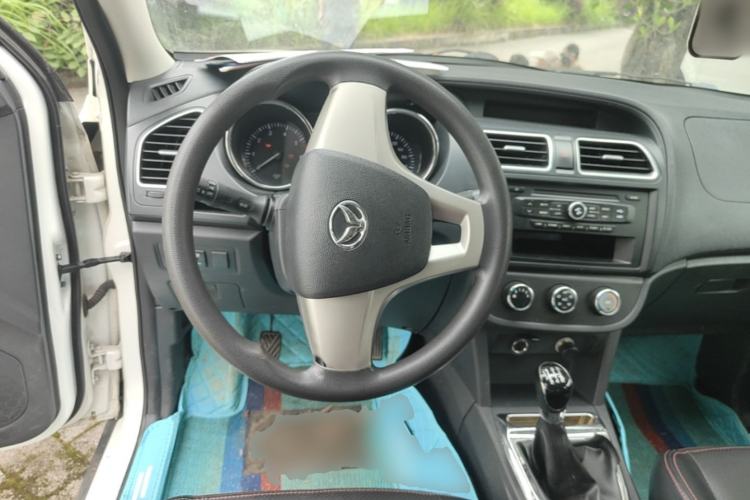 Used HYOSOW S2 2016 1.5L Manual Entrepreneurship Edition China V Steering Wheel