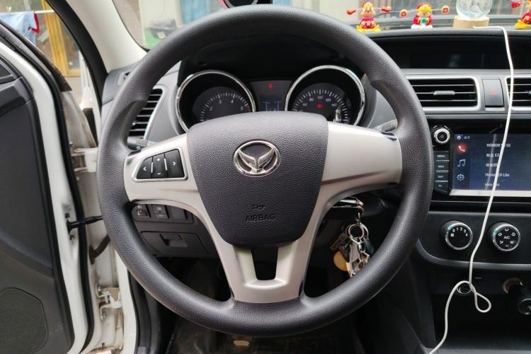 Used HYOSOW S2 2016 1.5L Manual Luxury Model China V Standard Steering Wheel