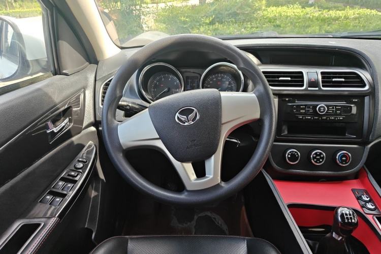 Used HYOSOW S2 2016 1.5L Manual Entrepreneurial Edition China IV Steering Wheel