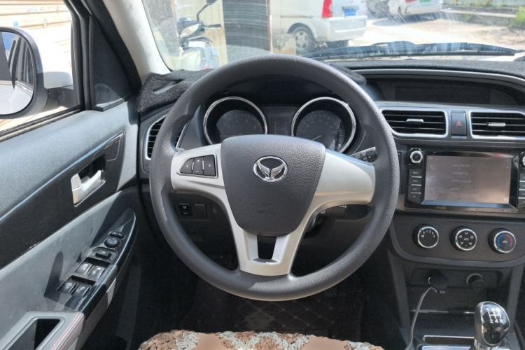 Used HYOSOW S2 2016 1.5L Manual Luxury Model China V Standard Steering Wheel
