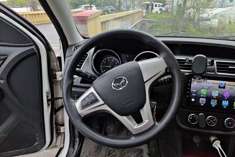 Used HYOSOW S2 2016 1.5L Manual Luxury Edition China IV Steering Wheel