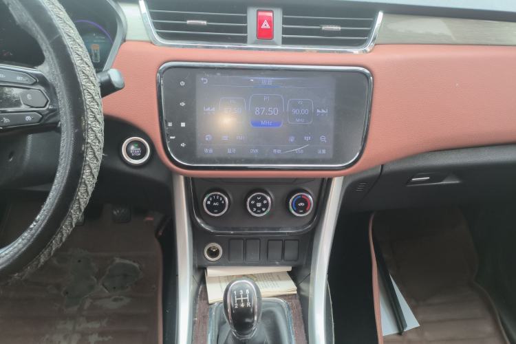 Used HYOSOW S3 2016 S3L 1.5L Manual Prestige Edition Audio And AC Panel