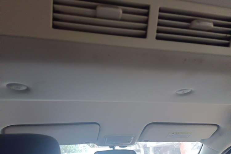 Used HYOSOW S3 2014 1.5L Comfort Version China IV Emission Standard Headliner