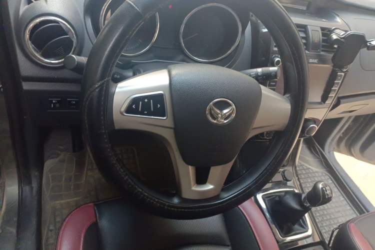 Used HYOSOW S3 2014 1.5L Comfort Version China IV Emission Standard Steering Wheel