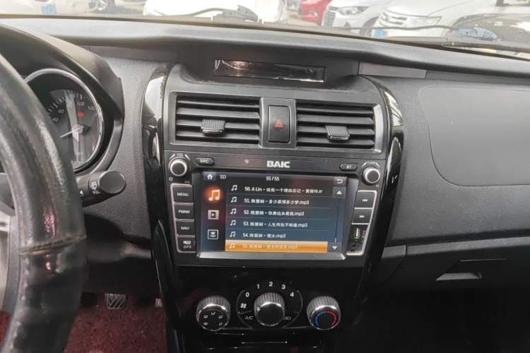 Used HYOSOW S3 2014 1.5L Comfort Version China IV Emission Standard Audio And AC Panel