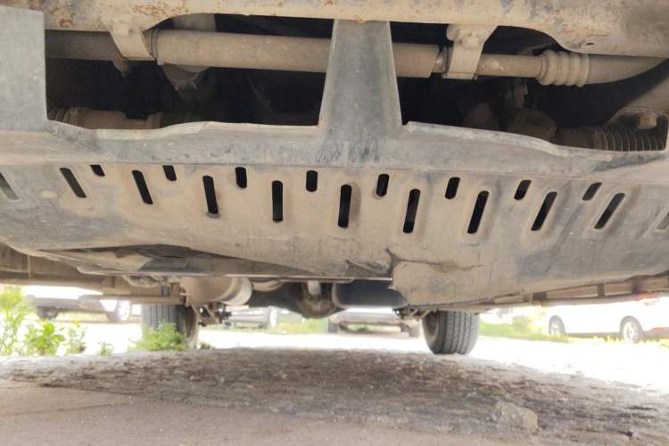 Used HYOSOW S3 2014 1.5L Comfort Version China IV Emission Standard Chassis Front