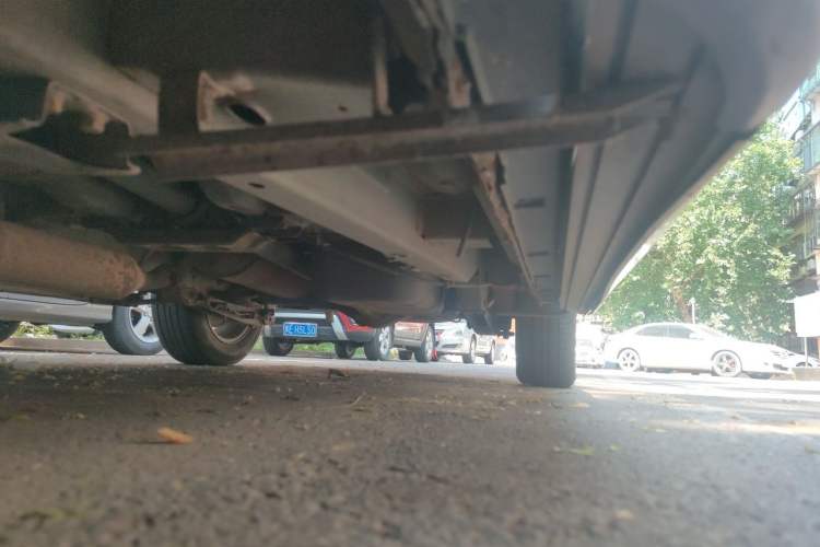 Used HYOSOW S3 2014 1.5L Luxury Version China IV Emission Standard Chassis Front Left