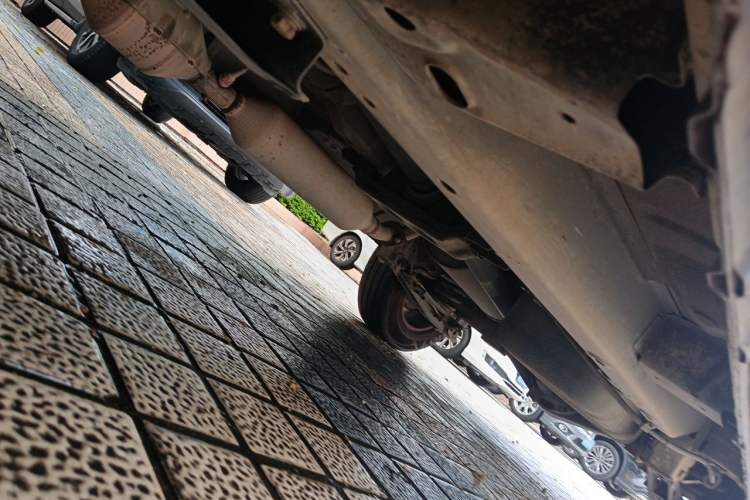 Used HYOSOW S3 2014 1.5L Comfort Version China IV Emission Standard Chassis Front Left