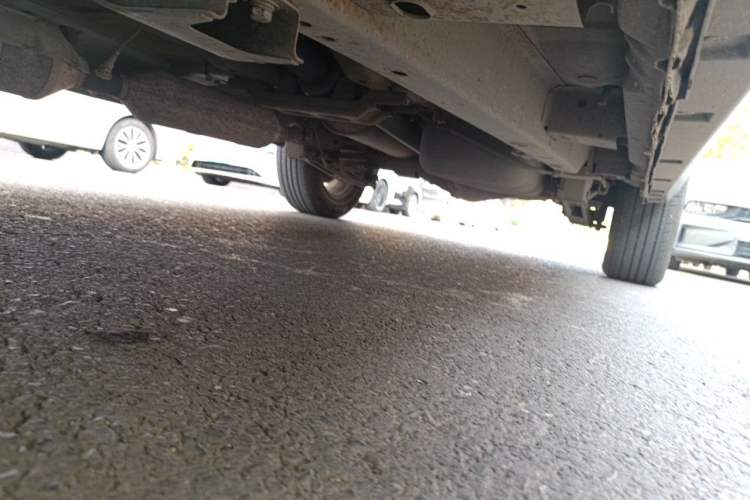 Used HYOSOW S3 2014 1.5L Luxury Version China IV Emission Standard Chassis Front Left