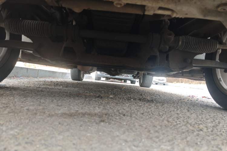 Used HYOSOW S3 2014 1.5L Comfort Version China IV Emission Standard Chassis Front