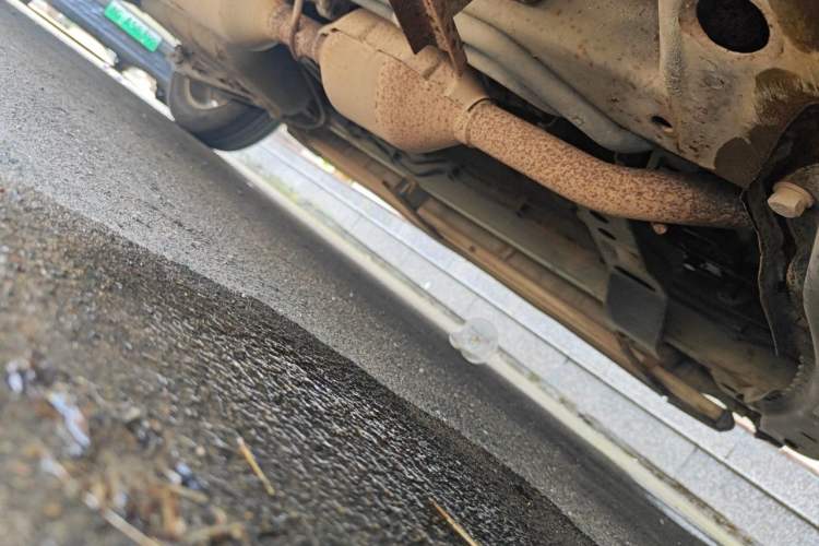 Used HYOSOW S3 2014 1.5L Luxury Version China IV Emission Standard Chassis Front Right