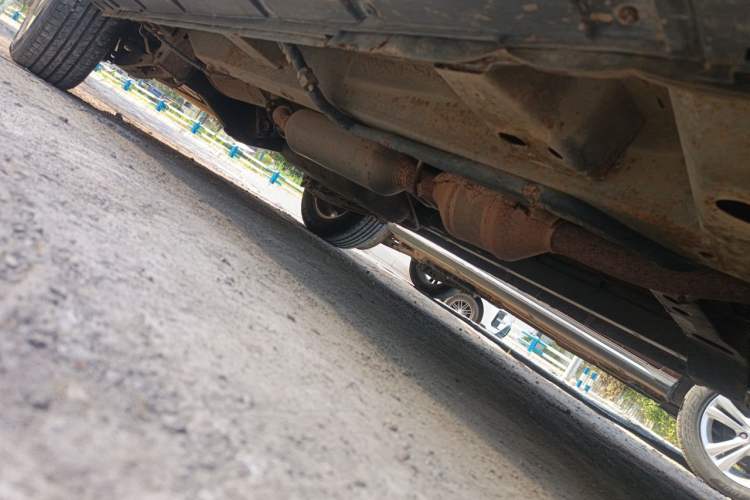 Used HYOSOW S3 2014 1.5L Comfort Version China IV Emission Standard Chassis Front Right
