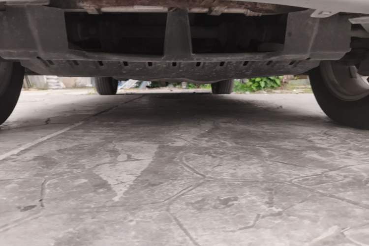 Used HYOSOW S3 2014 1.5L Luxury Version China IV Emission Standard Chassis Front