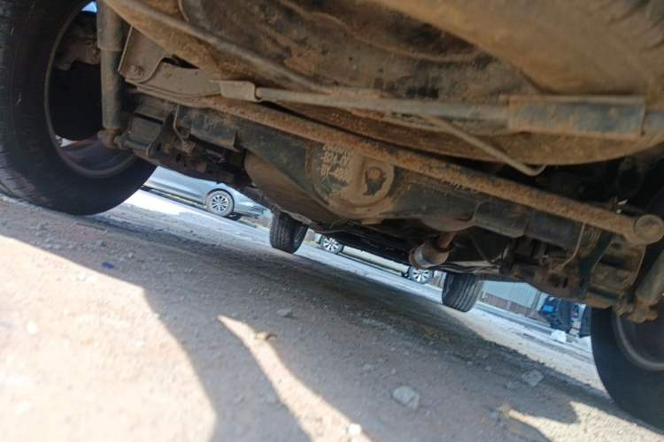 Used HYOSOW S3 2014 1.5L Comfort Version China IV Emission Standard Chassis Rear