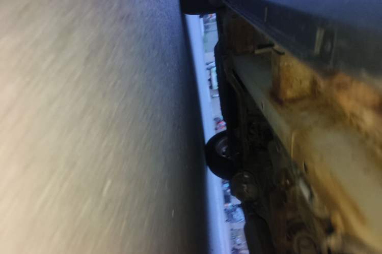 Used HYOSOW S3 2014 1.5L Luxury Version China IV Emission Standard Chassis Rear Left