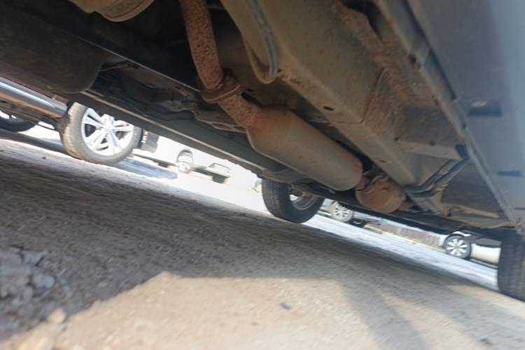 Used HYOSOW S3 2014 1.5L Comfort Version China IV Emission Standard Chassis Rear Right