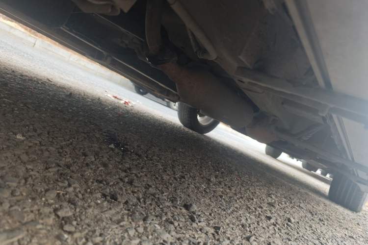 Used HYOSOW S3 2014 1.5L Comfort Version China IV Emission Standard Chassis Rear Right