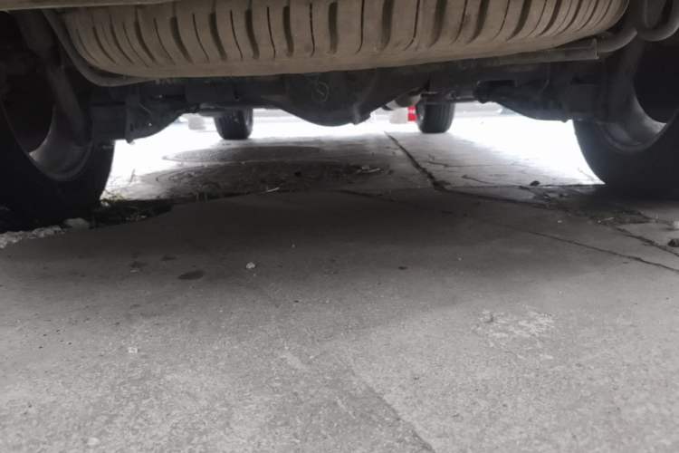 Used HYOSOW S3 2014 1.5L Luxury Version China IV Emission Standard Chassis Rear