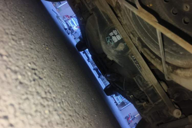 Used HYOSOW S3 2014 1.5L Luxury Version China IV Emission Standard Chassis Rear