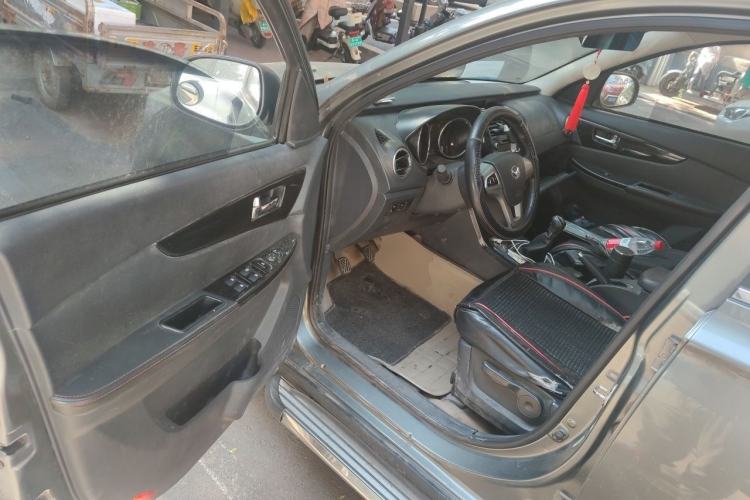 Used HYOSOW S3 2014 1.5L Luxury Version China IV Emission Standard Driver Seat