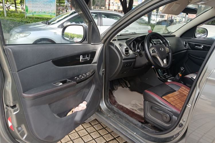 Used HYOSOW S3 2014 1.5L Comfort Version China IV Emission Standard Driver Seat