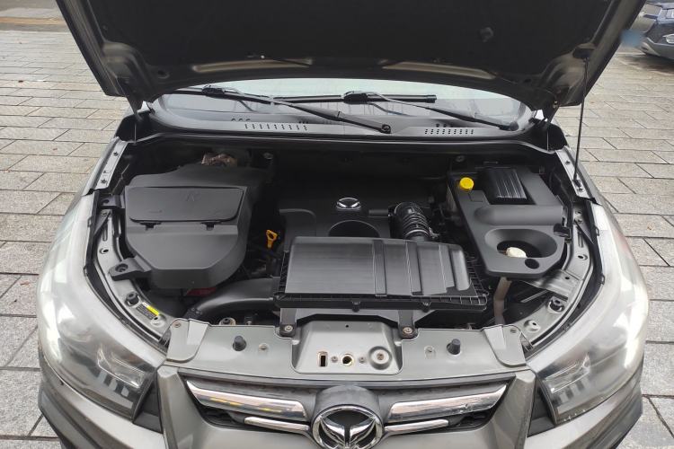 Used HYOSOW S3 2014 1.5L Luxury Version China IV Emission Standard Engine Bay